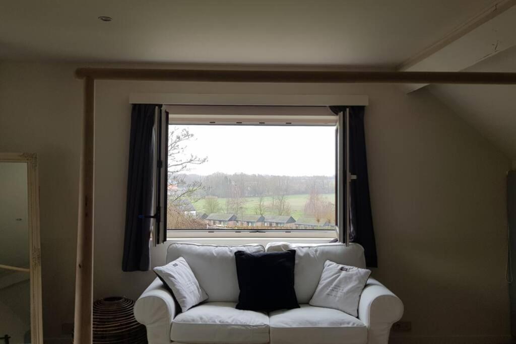 Appartement Isole, 1 Chambre Avec Terrasse Privee Ramillies ภายนอก รูปภาพ